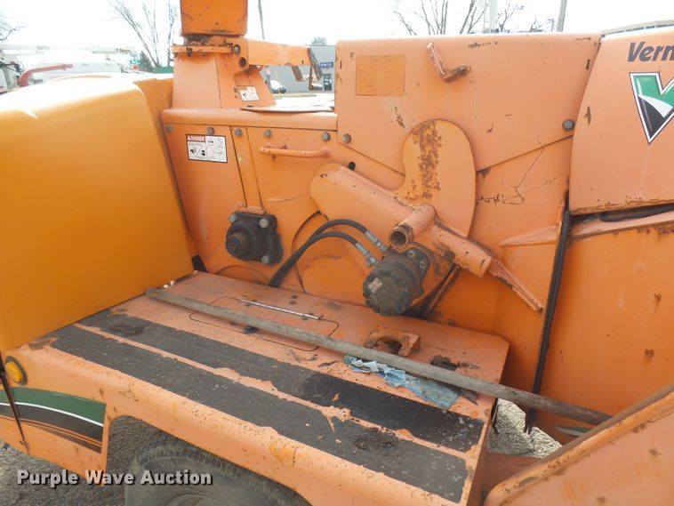 image for item FR9524 Vermeer BC1000XL wood chipper
