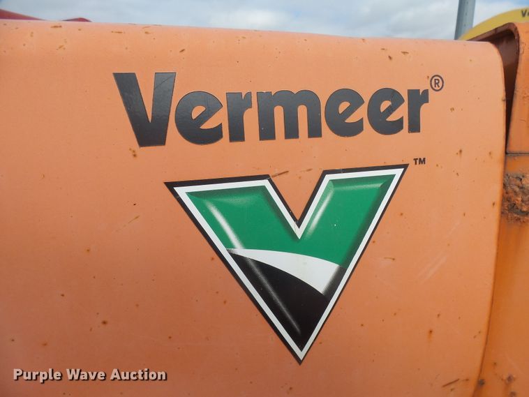 image for item FR9524 Vermeer BC1000XL wood chipper