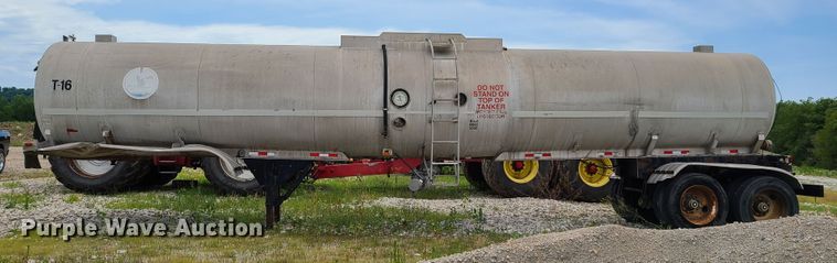 image for item FX9514 1984 VIM tank trailer