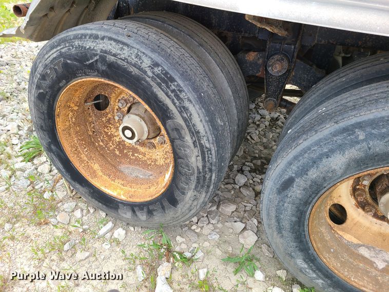 image for item FX9514 1984 VIM tank trailer