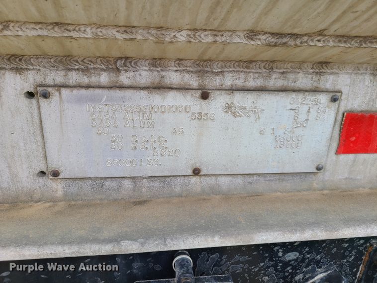 image for item FX9514 1984 VIM tank trailer