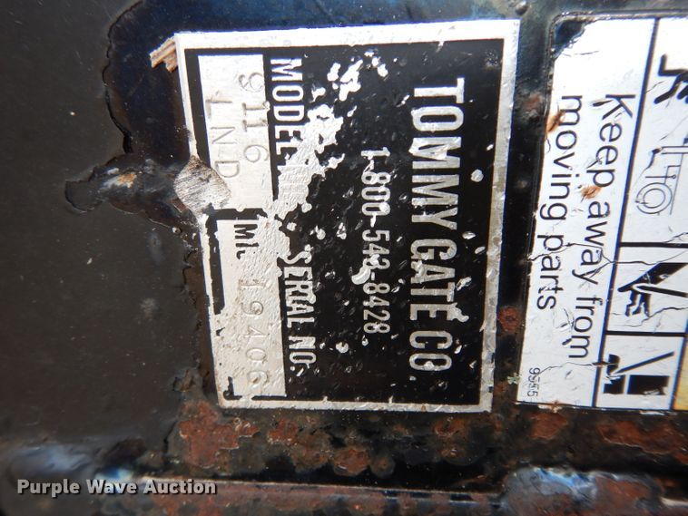 image for item FY9147 Tommy Gate 9116LND end gate lift