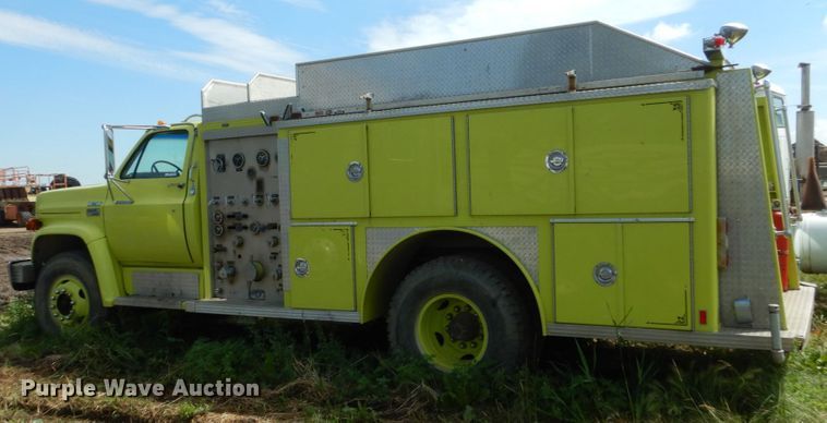 image for item GA9139 1978 GMC 6500  pumper fire truck
