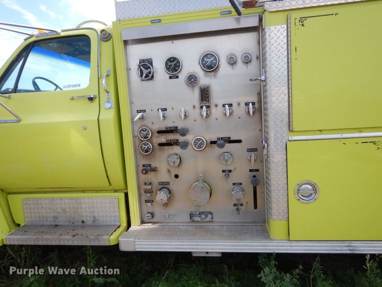 image for item GA9139 1978 GMC 6500  pumper fire truck