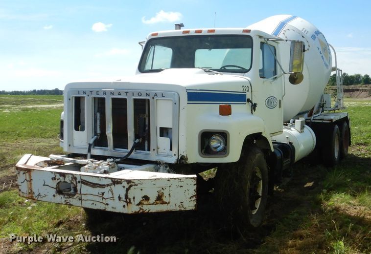 image for item GA9140 1978 International 2654  ready mix truck