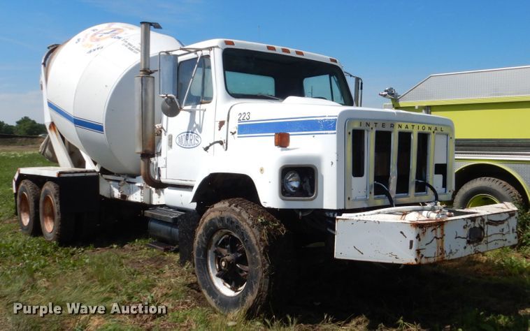image for item GA9140 1978 International 2654  ready mix truck