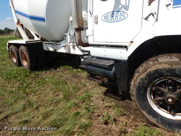 image for item GA9140 1978 International 2654  ready mix truck