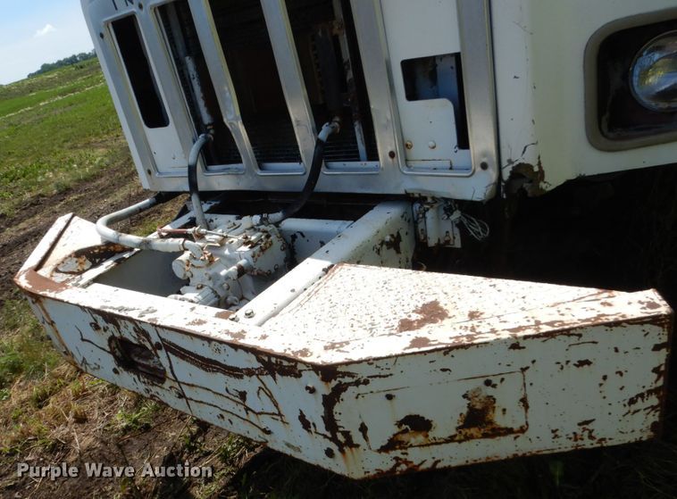 image for item GA9140 1978 International 2654  ready mix truck