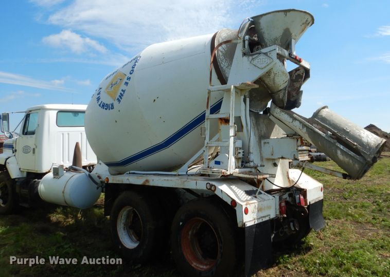 image for item GA9140 1978 International 2654  ready mix truck