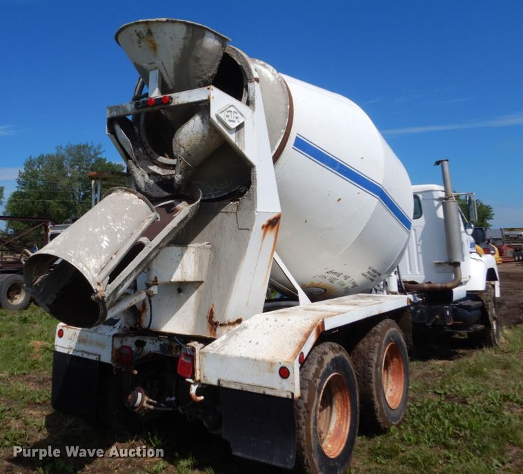 image for item GA9140 1978 International 2654  ready mix truck