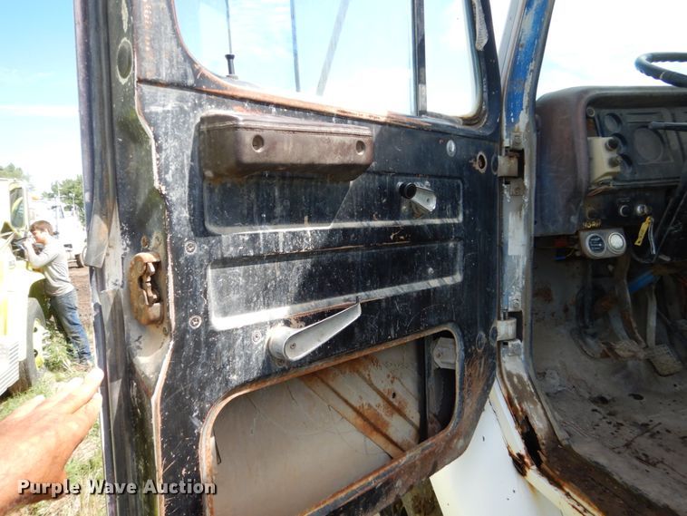 image for item GA9140 1978 International 2654  ready mix truck