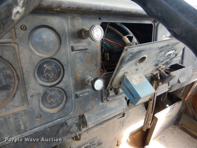 image for item GA9140 1978 International 2654  ready mix truck