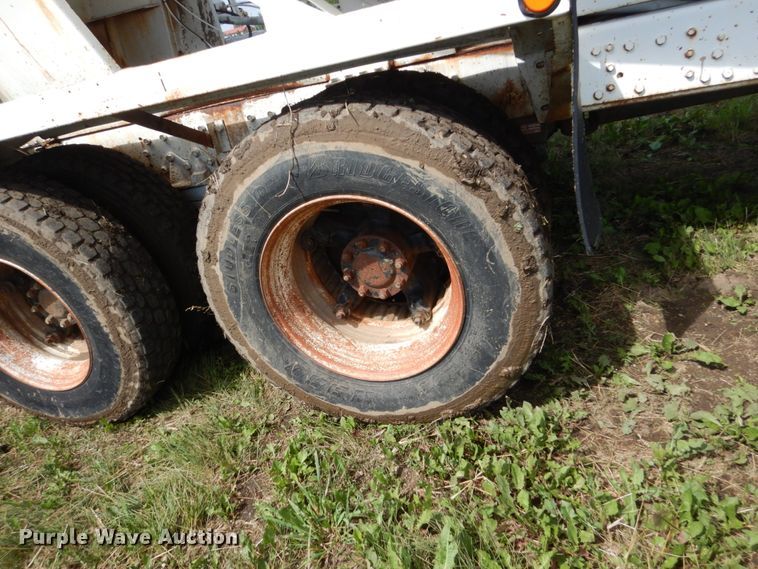 image for item GA9140 1978 International 2654  ready mix truck