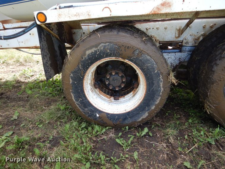 image for item GA9140 1978 International 2654  ready mix truck