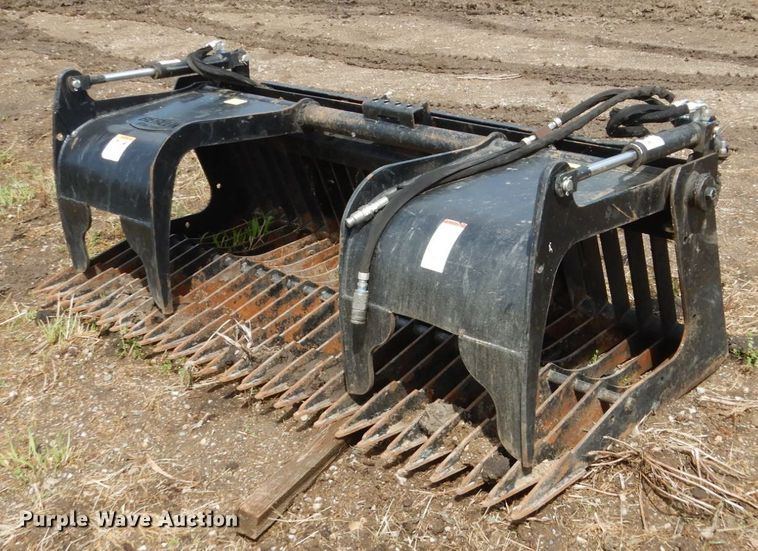 image for item GA9144 Berlon SKLG-84 84"W skid steer grapple bucket