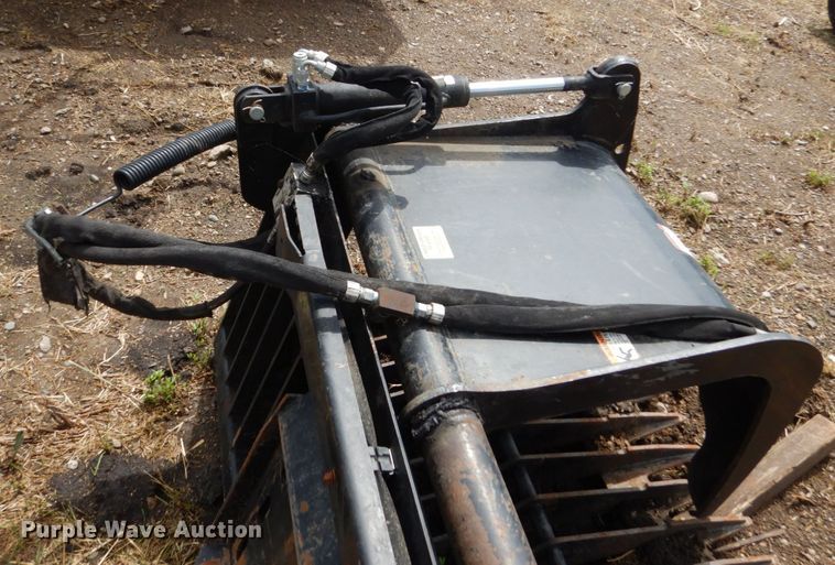 image for item GA9144 Berlon SKLG-84 84"W skid steer grapple bucket