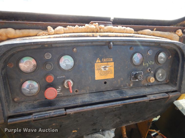 image for item GA9151 1995 John Deere 850B LGP  dozer