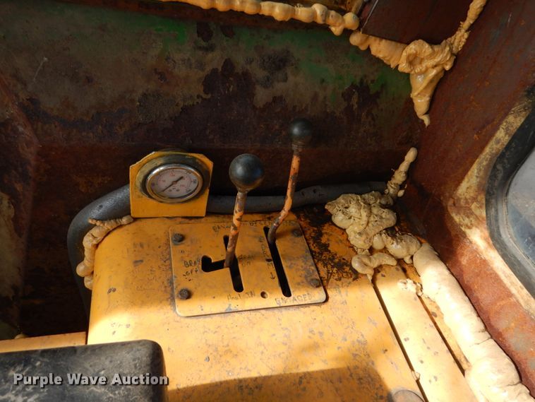 image for item GA9151 1995 John Deere 850B LGP  dozer