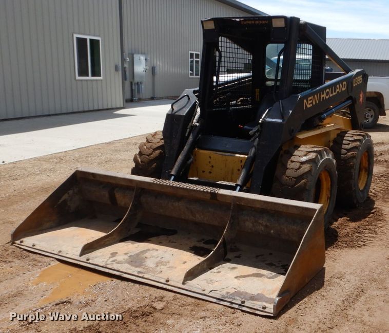 image for item GA9154 1999 New Holland LX985  skid steer loader