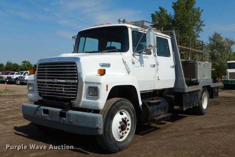 image for item GA9158 1988 Ford L8000  flatbed truck