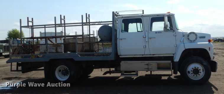 image for item GA9158 1988 Ford L8000  flatbed truck