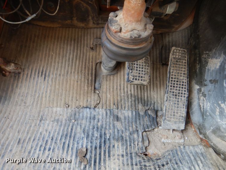 image for item GA9158 1988 Ford L8000  flatbed truck