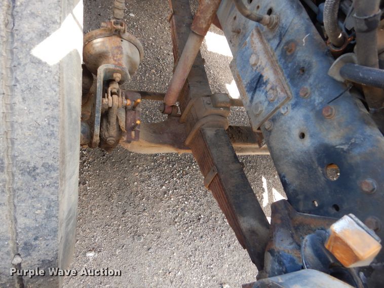 image for item GA9158 1988 Ford L8000  flatbed truck