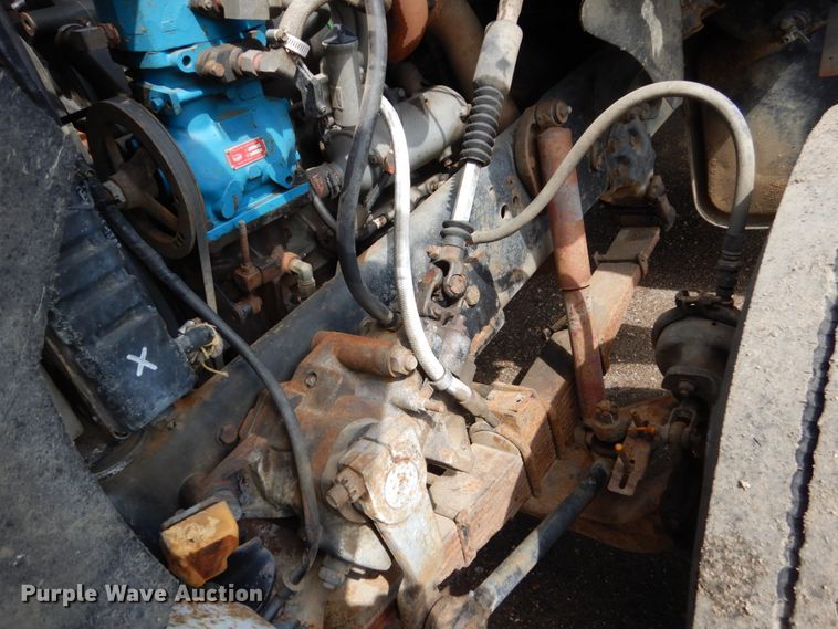 image for item GA9158 1988 Ford L8000  flatbed truck