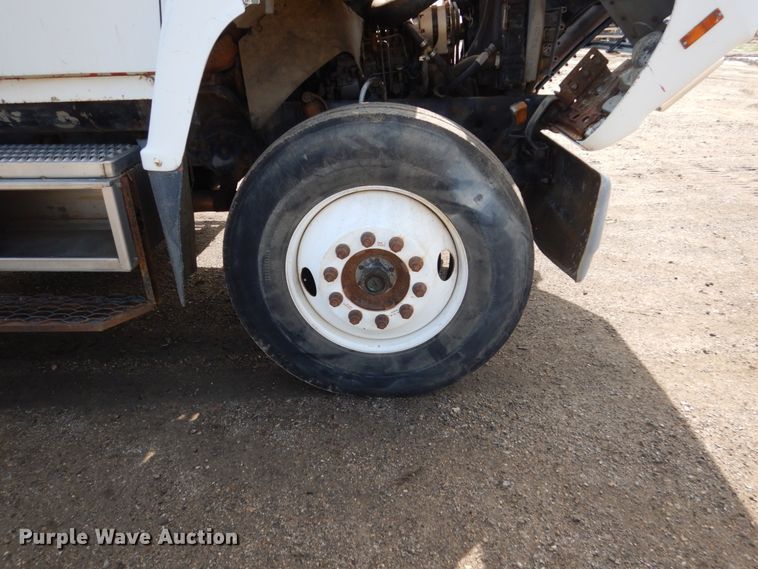 image for item GA9158 1988 Ford L8000  flatbed truck