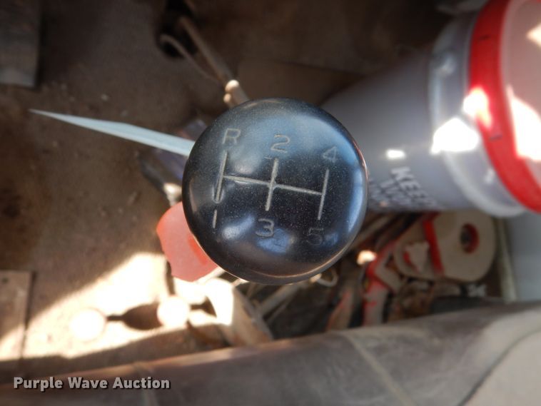 image for item GA9159 1977 Ford F800  crane truck