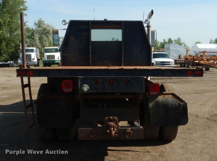 image for item GA9161 1986 International 1900  flat dump bed truck