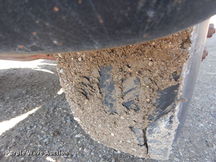 image for item GA9161 1986 International 1900  flat dump bed truck