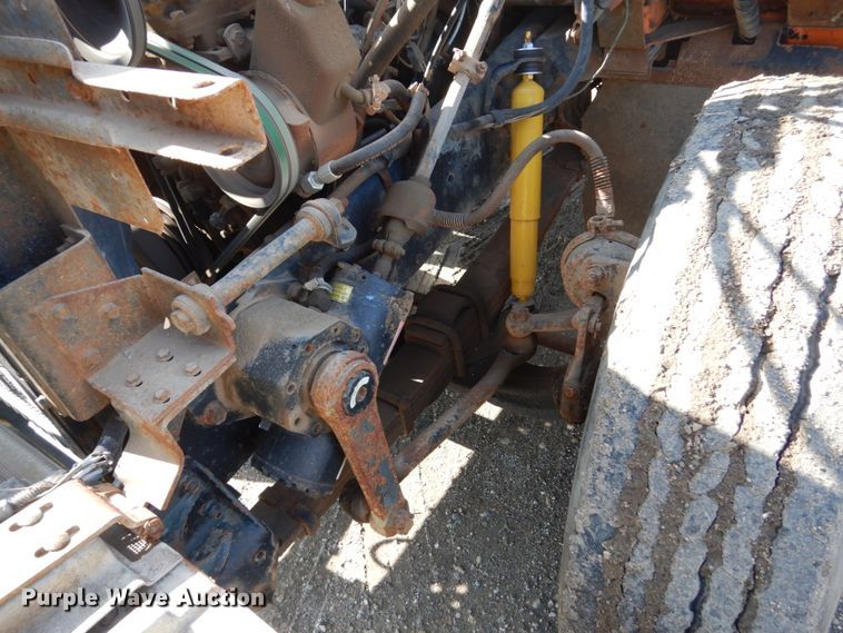 image for item GA9162 1985 International 1900  flat dump bed truck