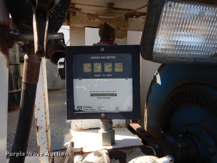 image for item GA9163 1985 International 1900  service truck