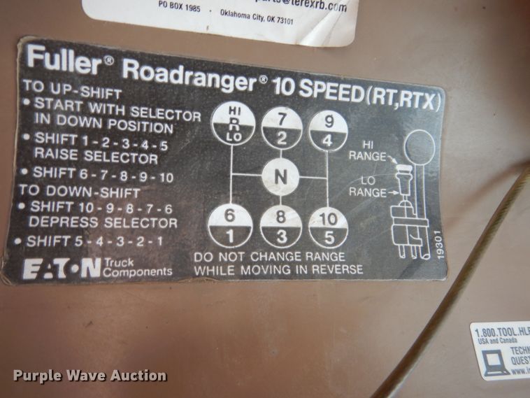 image for item GA9163 1985 International 1900  service truck