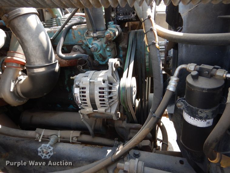 image for item GA9163 1985 International 1900  service truck