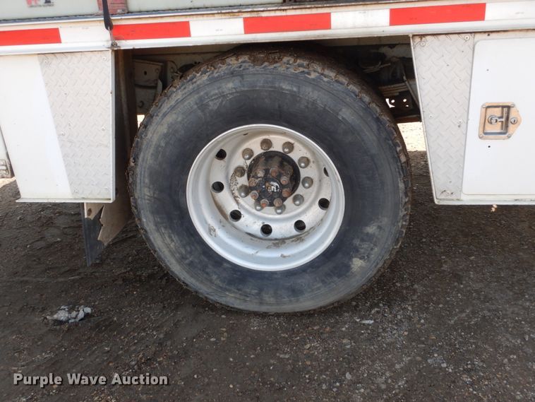 image for item GA9163 1985 International 1900  service truck