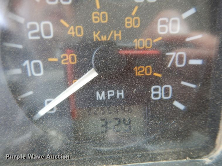 image for item GA9165 1994 White GMC WG64T  semi truck