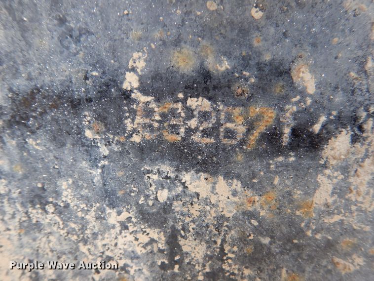 image for item GA9166 1994 White GMC WG64T  semi truck