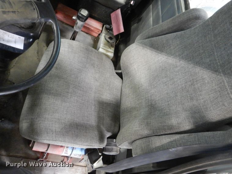 image for item GA9171 1994 White GMC WG64T  semi truck