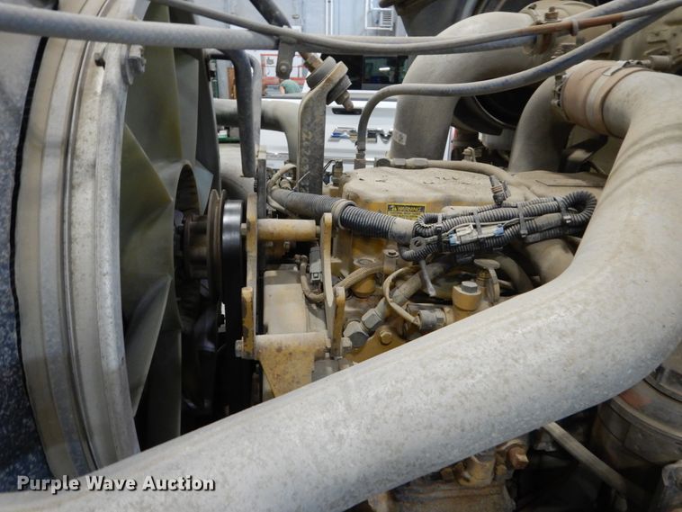 image for item GA9171 1994 White GMC WG64T  semi truck