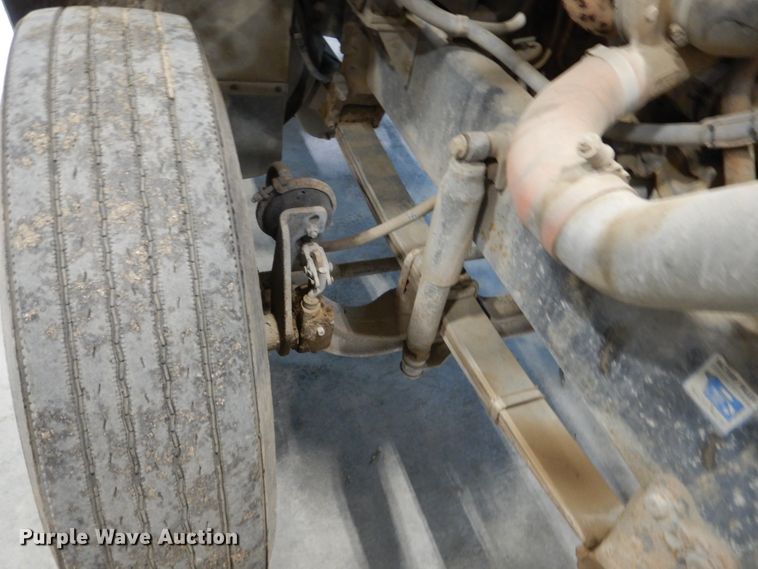 image for item GA9171 1994 White GMC WG64T  semi truck