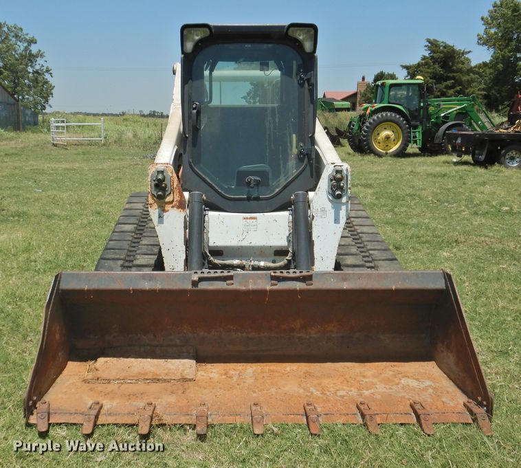 image for item GN9956 2011 Bobcat T870  tracked skid steer loader