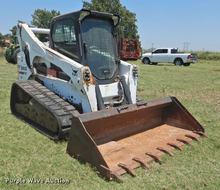 image for item GN9956 2011 Bobcat T870  tracked skid steer loader