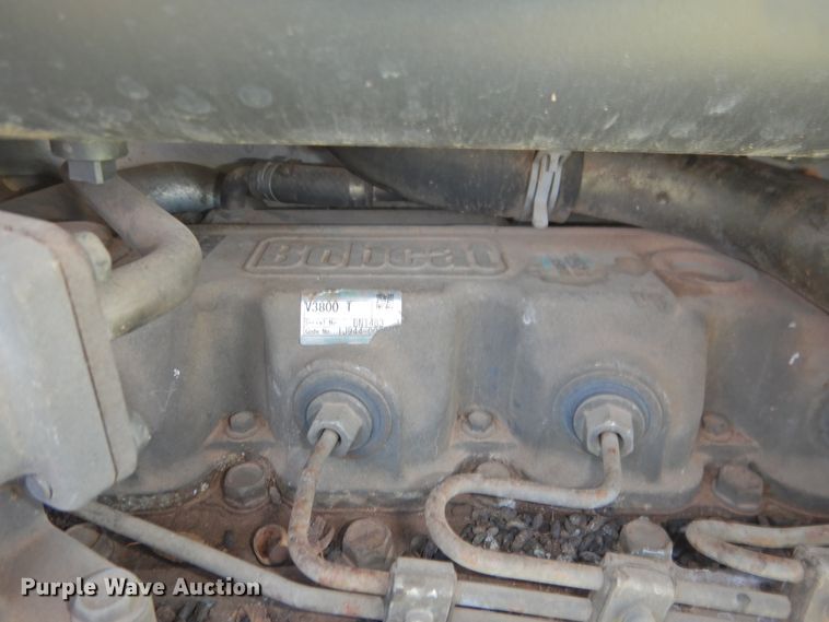 image for item GN9956 2011 Bobcat T870  tracked skid steer loader