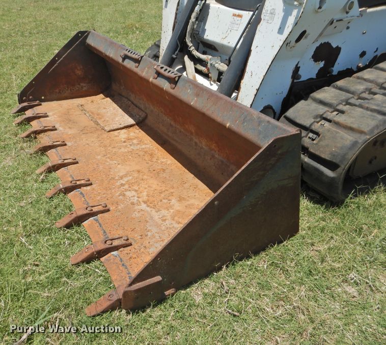 image for item GN9956 2011 Bobcat T870  tracked skid steer loader