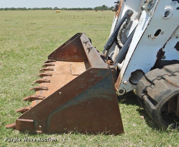 image for item GN9956 2011 Bobcat T870  tracked skid steer loader