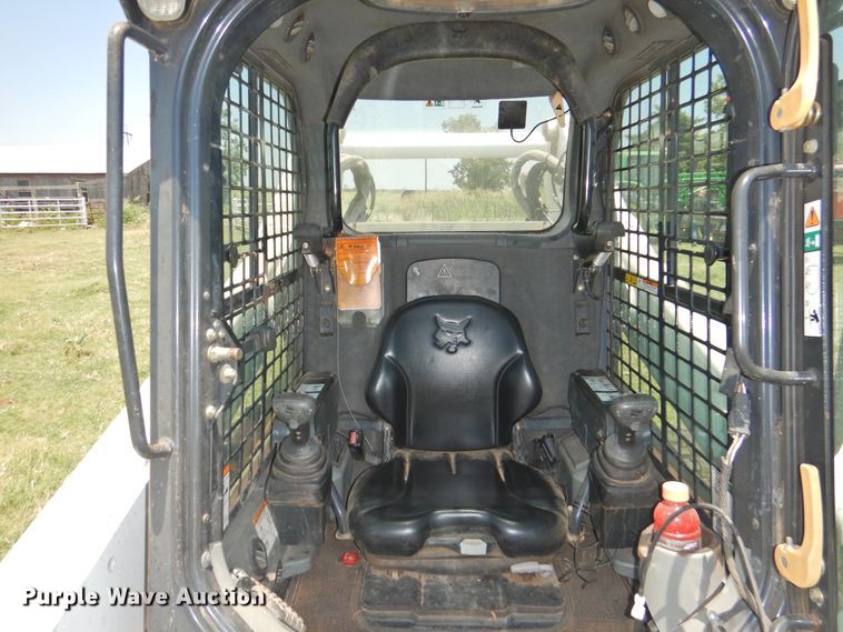 image for item GN9956 2011 Bobcat T870  tracked skid steer loader