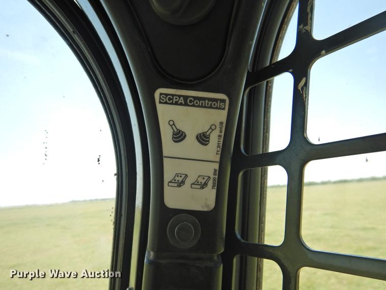 image for item GN9956 2011 Bobcat T870  tracked skid steer loader