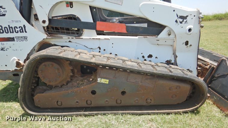 image for item GN9956 2011 Bobcat T870  tracked skid steer loader